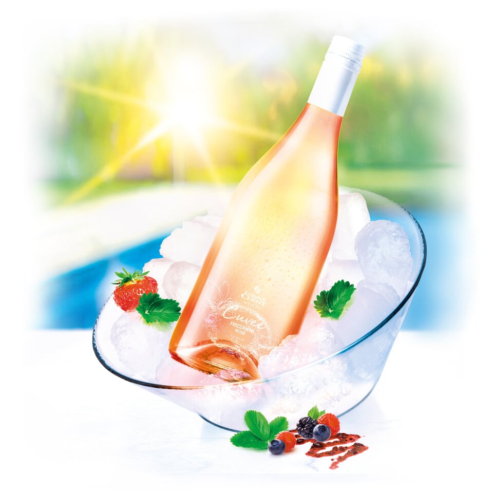 CUVÉE FRIZZANTE ROSÉ – Perlivé víno dosýtené prírodným oxidom uhličitým, polosuché